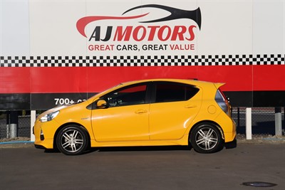 2012 Toyota Aqua - Thumbnail
