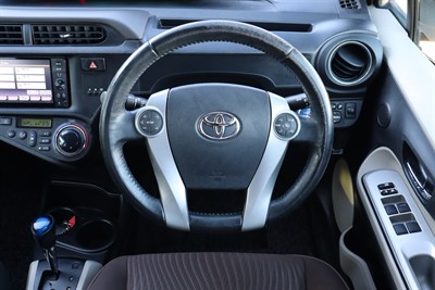 2012 Toyota Aqua - Thumbnail