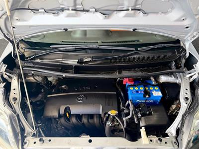 2015 Toyota Porte - Thumbnail