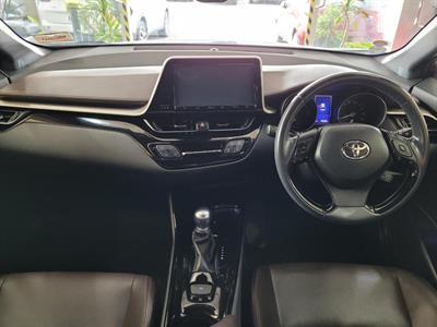 2019 Toyota C-HR - Thumbnail