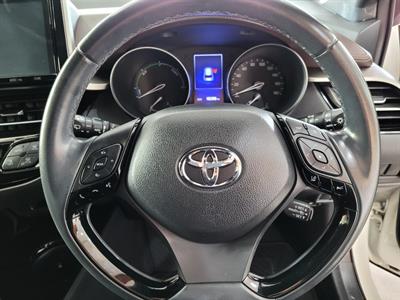 2019 Toyota C-HR - Thumbnail