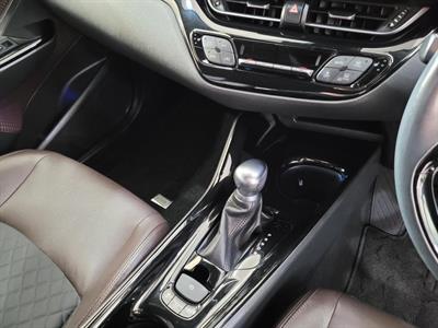 2019 Toyota C-HR - Thumbnail
