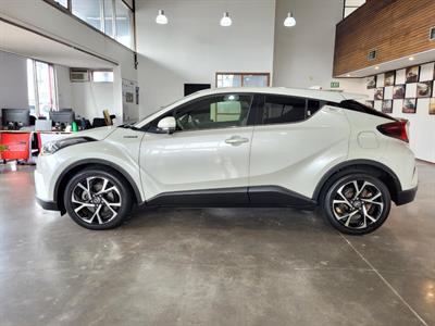 2019 Toyota C-HR - Thumbnail