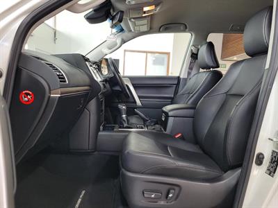 2020 Toyota Land Cruiser Prado - Thumbnail