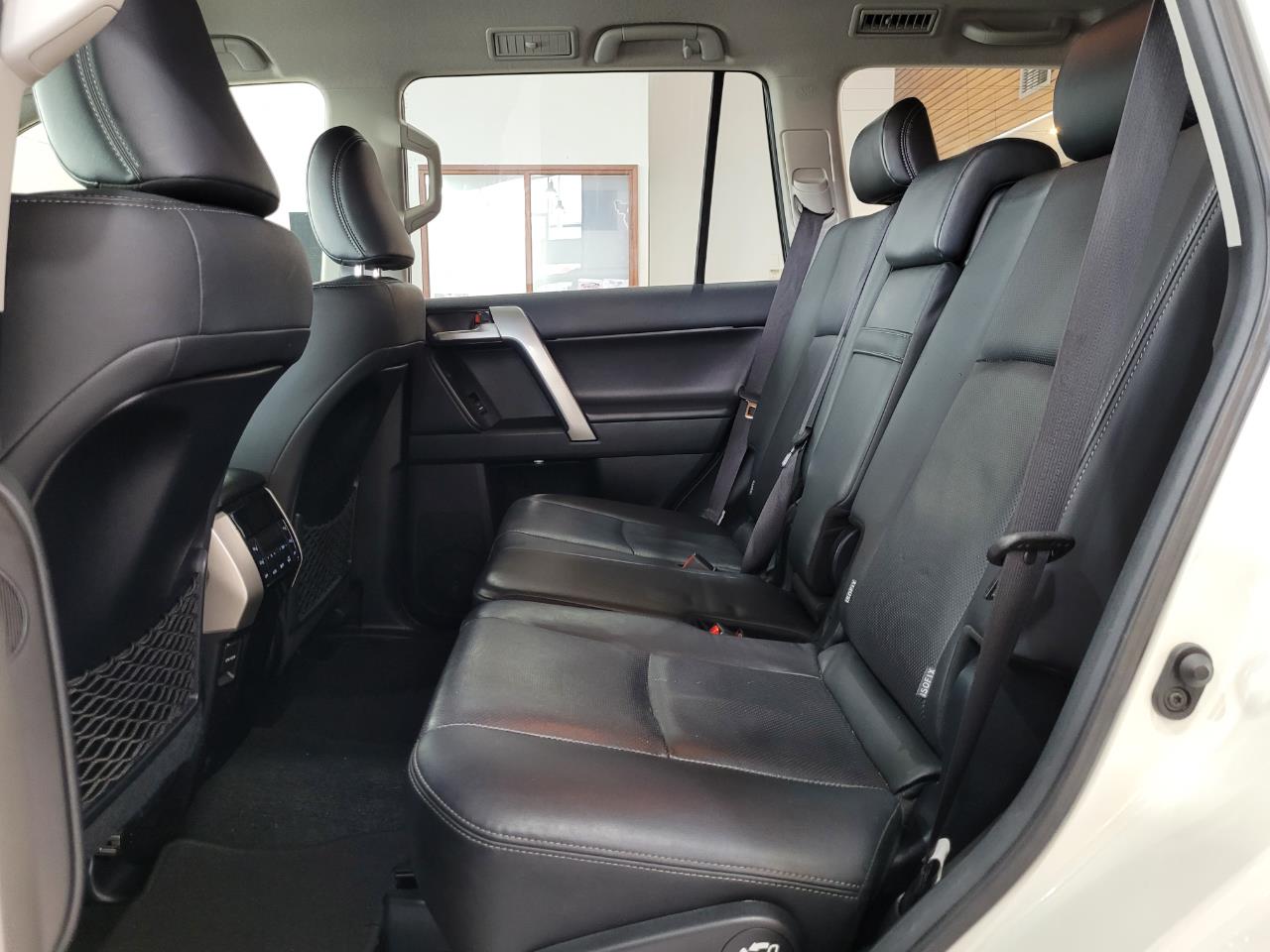 2020 Toyota Land Cruiser Prado