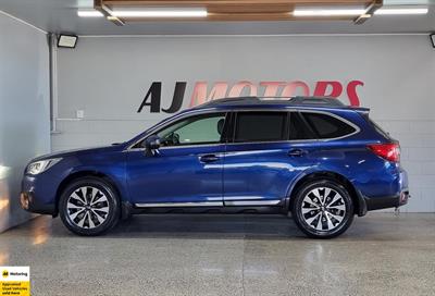 2015 Subaru Outback - Thumbnail