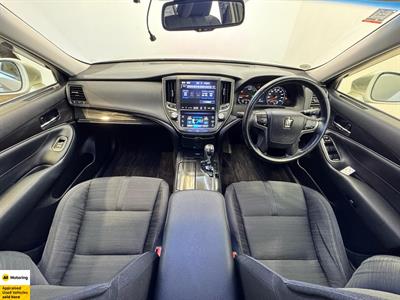 2013 Toyota Crown - Thumbnail