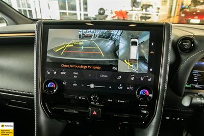 2025 Toyota Alphard - Thumbnail