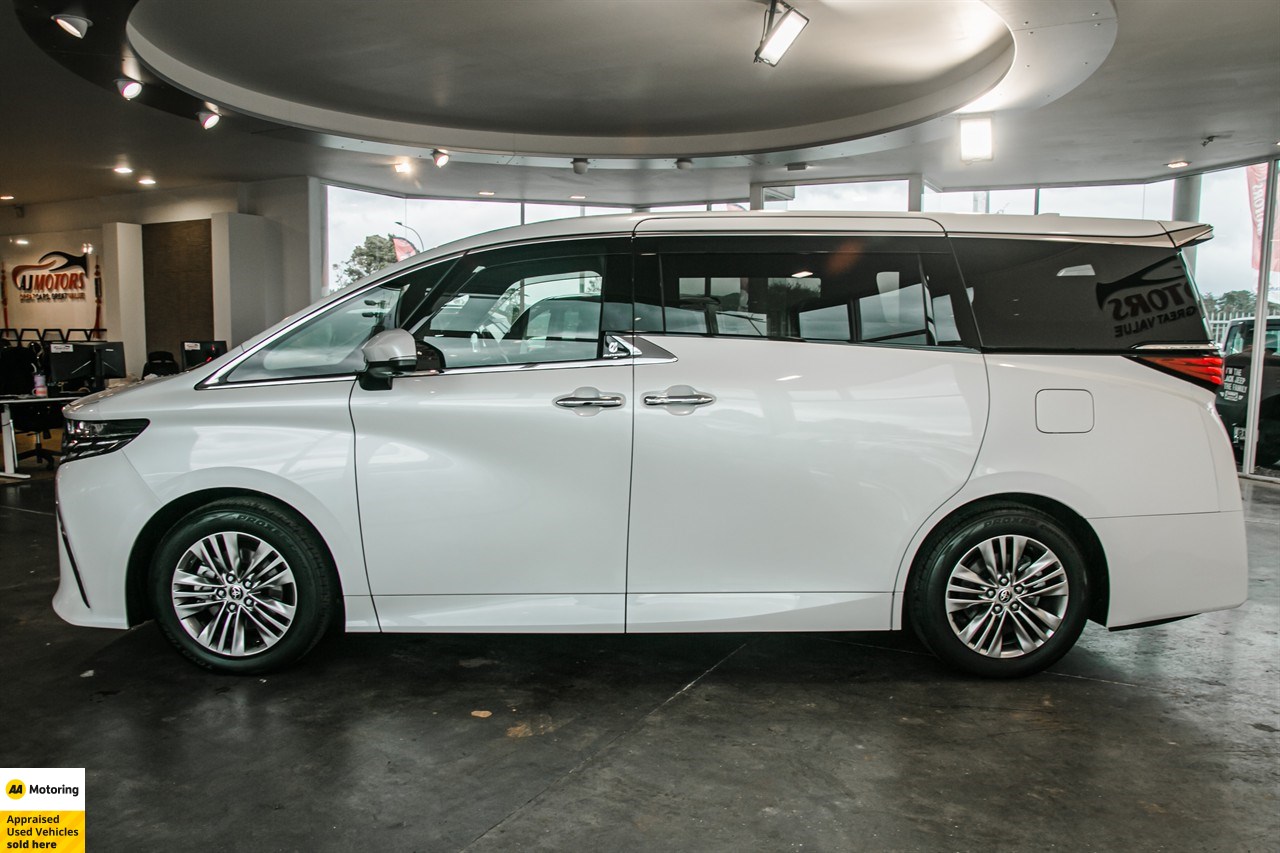 2025 Toyota Alphard