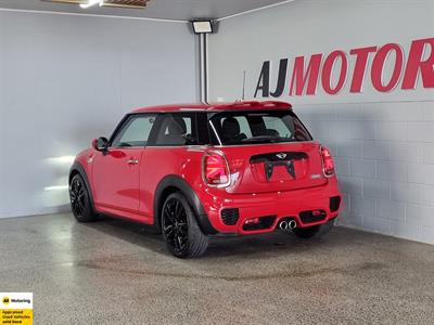 2015 Mini Cooper - Thumbnail