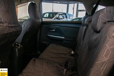 2012 Toyota Prius - Thumbnail