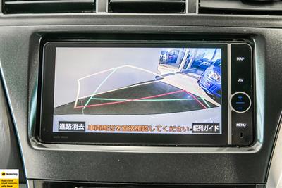 2012 Toyota Prius - Thumbnail