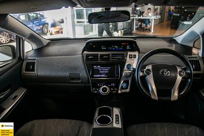 2012 Toyota Prius - Thumbnail