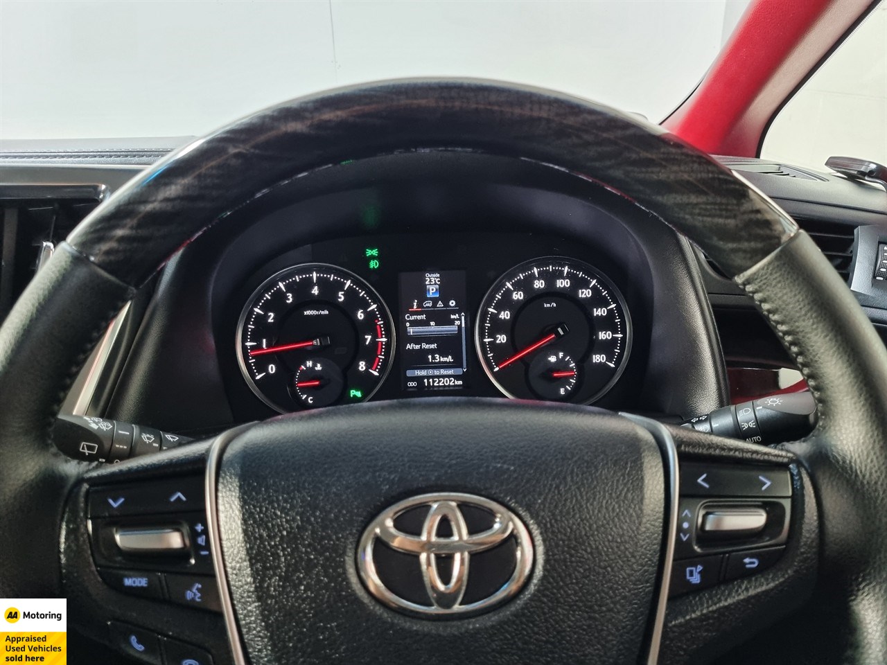 2015 Toyota Vellfire