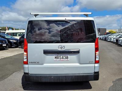2020 Toyota Hiace - Thumbnail