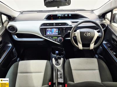 2014 Toyota Aqua - Thumbnail