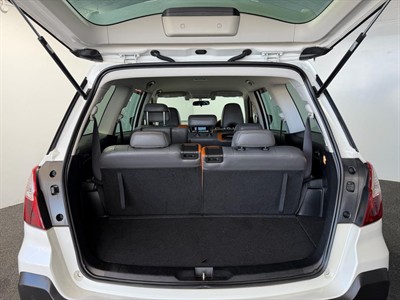 2016 Subaru Exiga - Thumbnail